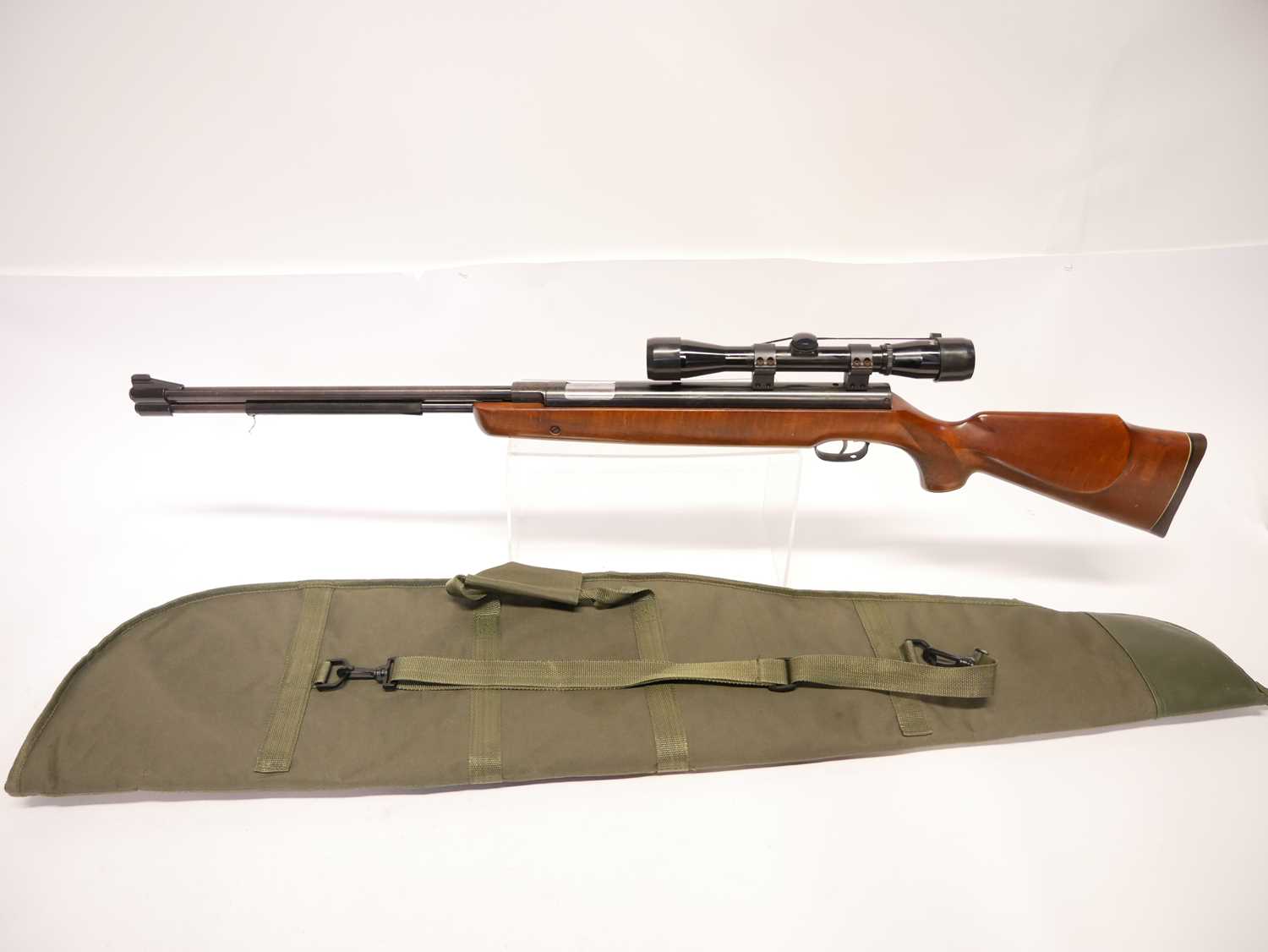 Weihrauch HW77 .22 air rifle serial number 1002371, 18 inch barrel, with Apollo 4x32 scope and a - Image 10 of 10
