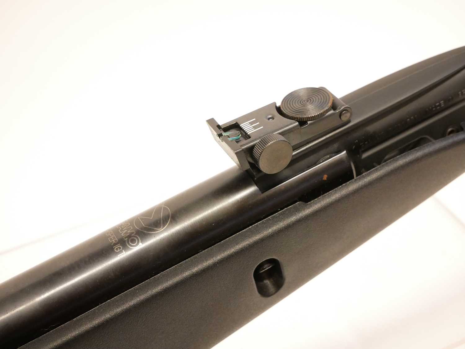 Gamo Whisper IGT system .22 air rifle, serial number 04-1C-520098-14, 20.5inch sighted barrel, black - Image 5 of 10