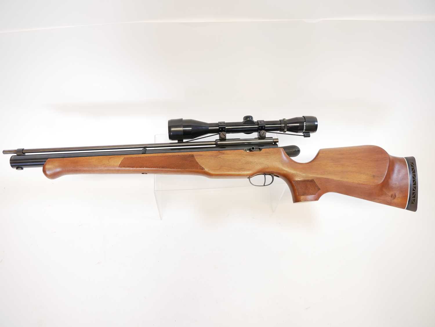 Titan Mohawk .22 single stroke pneumatic air rifle, in almost mint conditon, with 20 inch barrel and - Image 8 of 11