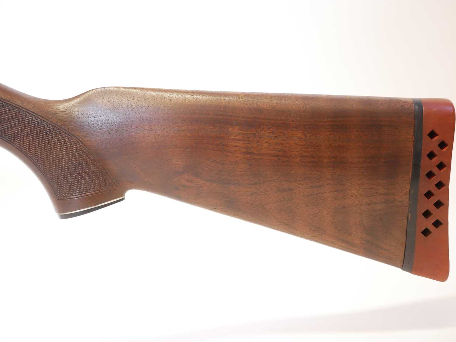 Remington left hand 12 bore semi auto shotgun, serial numberL786134V, Model 1100LH, 25inch barrel - Image 7 of 15