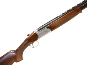 Browning Medallist Sporter 12 bore shotgun, 30 inch multichoke barrels, five tubes and key included,