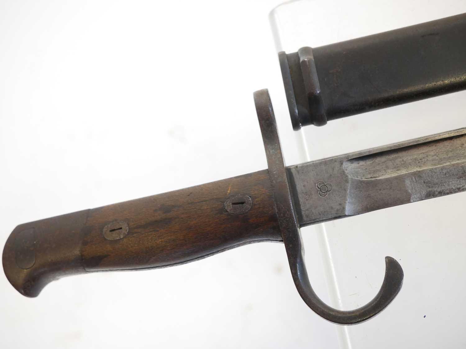 Japanese Arisaka type 30 bayonet and scabbard. Buyer must be over the age of 18. Age verification ID - Image 3 of 9