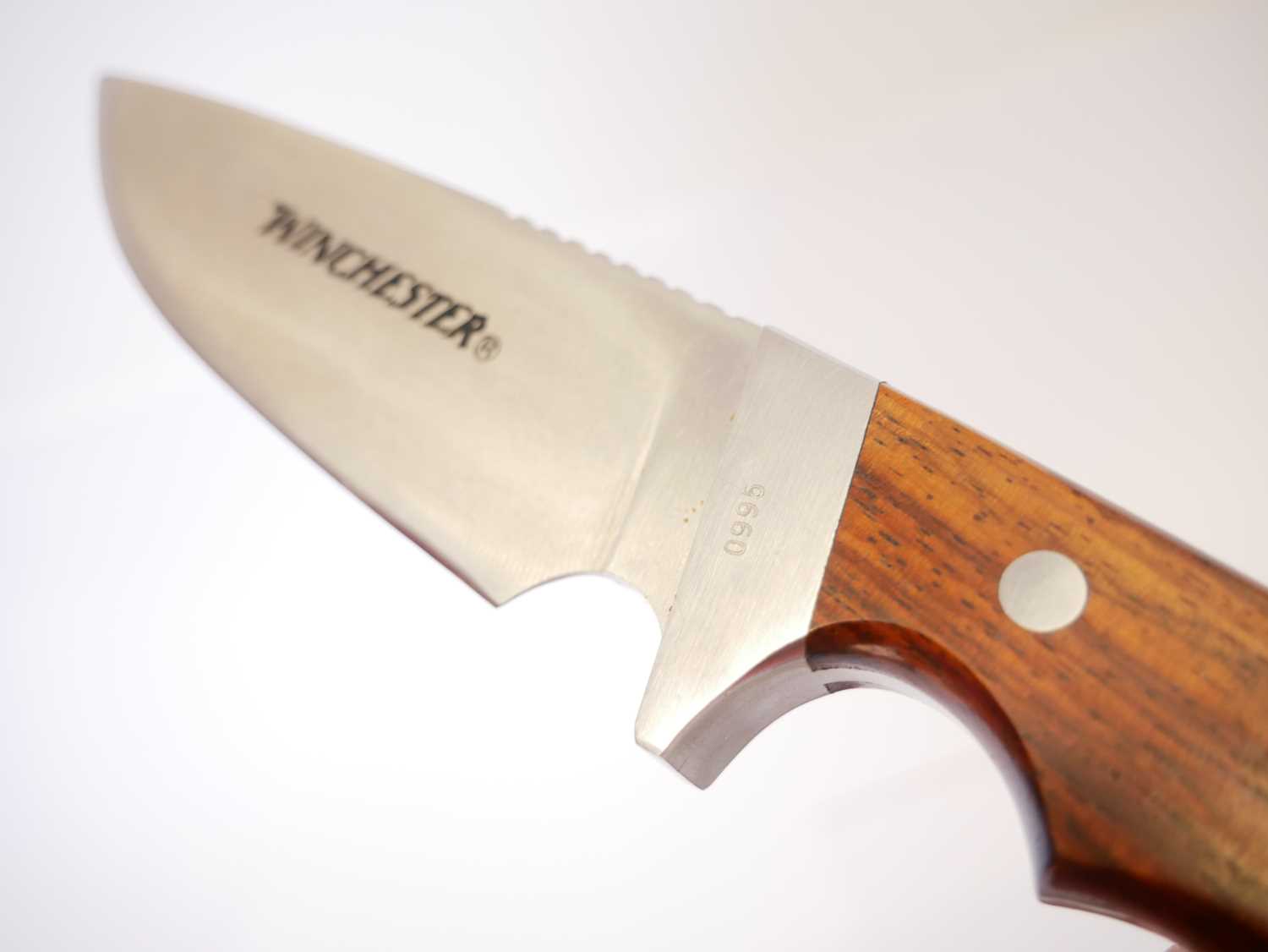 Winchester knife, 4.25 inch 440 stainless blade, fitted with Indian Rosewood grips, serial number - Image 4 of 5