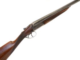 Webley and Scott 12 bore side by side shotgun, serial number 134551, 28 inch barrels with 2 3/4 inch