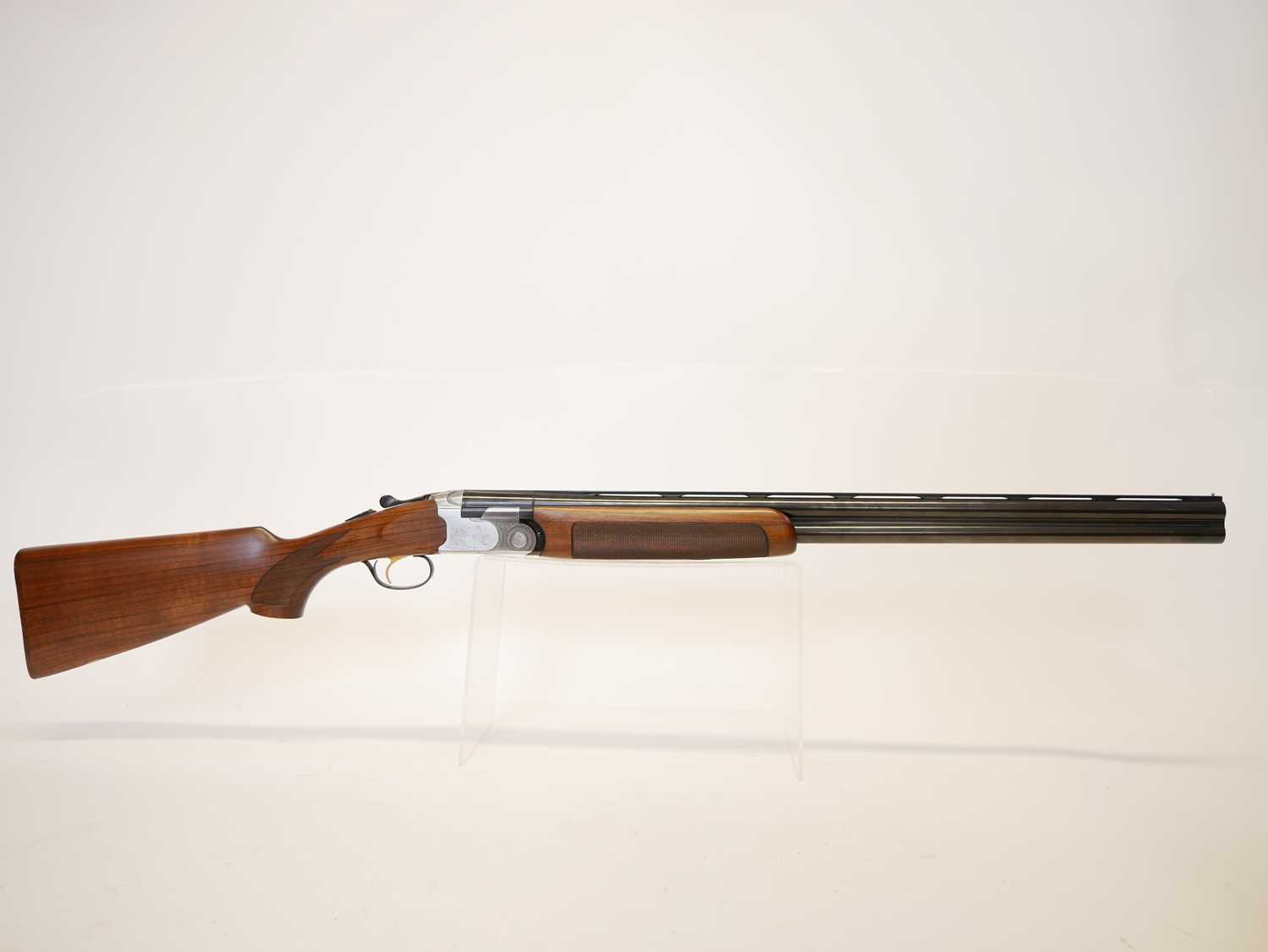 Beretta S687 12 bore over and under shotgun, serial number E82646B, 28inch barrels with three - Image 2 of 15