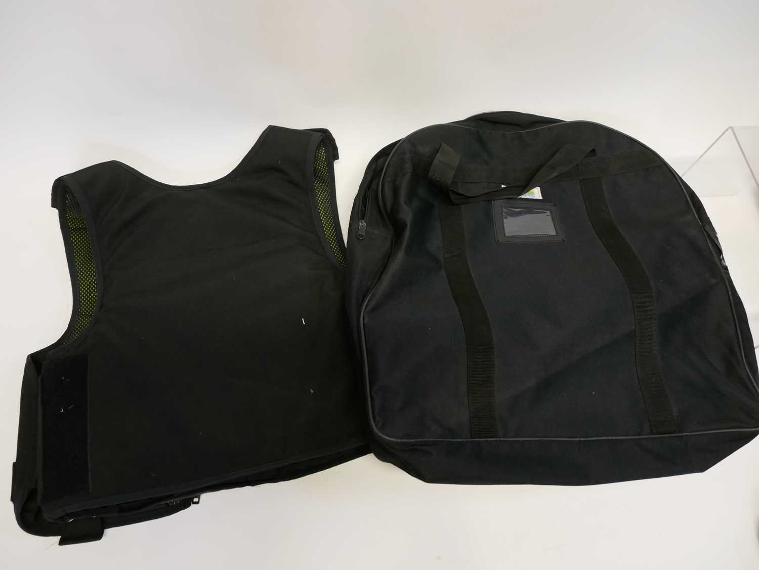 A Highmark dual-purpose (ballistic & stab protection) body armour in carrying bag. The jacket is - Image 7 of 7