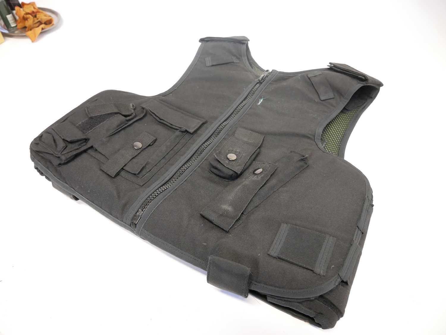 A Highmark dual-purpose (ballistic & stab protection) body armour in carrying bag. The jacket is - Image 2 of 7