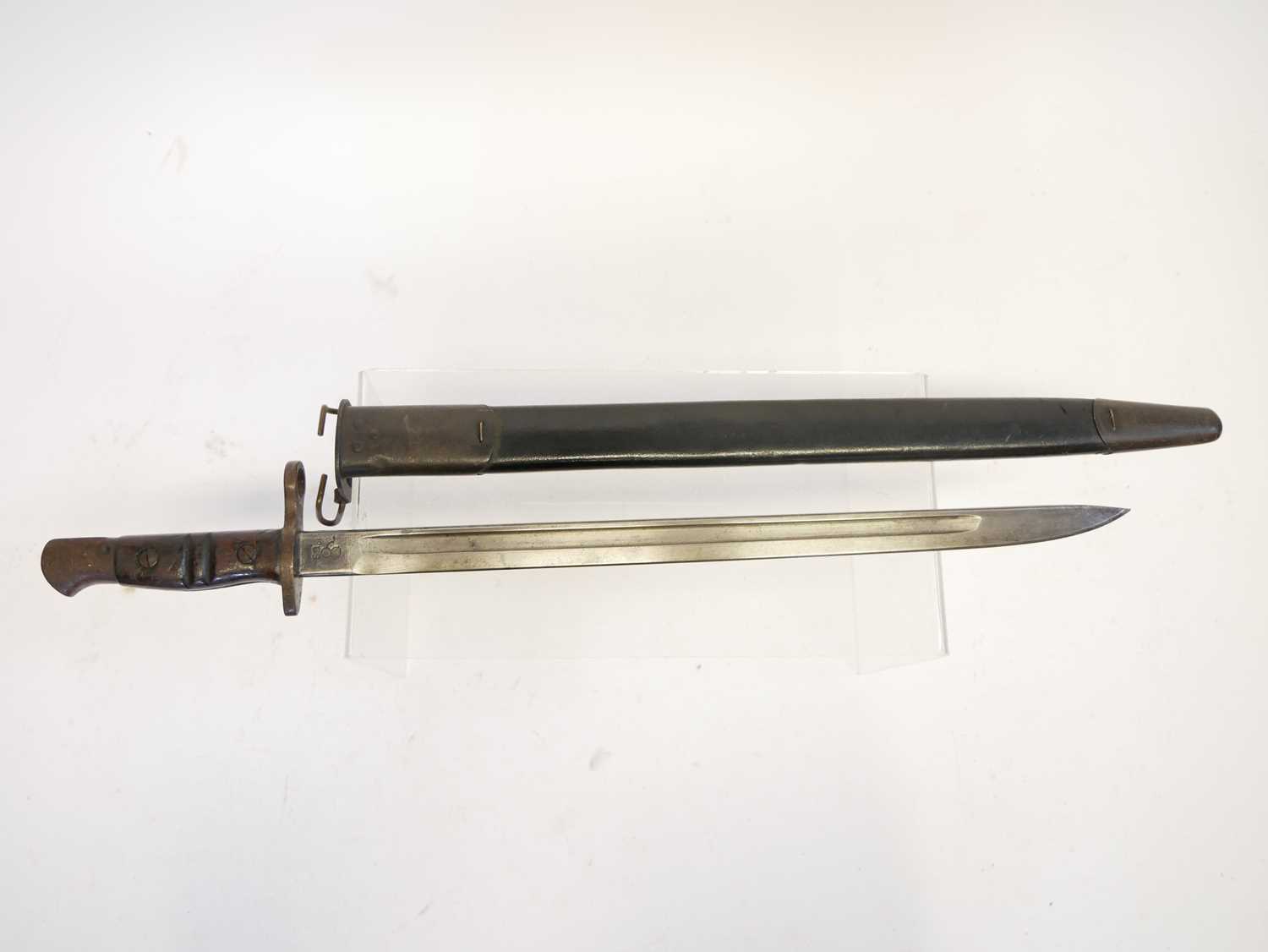 Remington P17 bayonet and scabbard, with rare 1918 acceptance stamp to the ricasso along with - Image 2 of 8