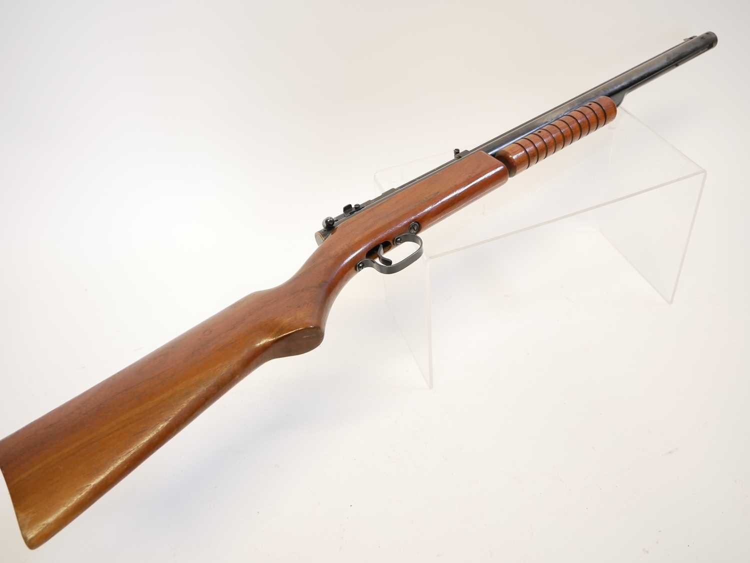 Benjamin Franklin .22 Model 312 pump up air rifle, serial number H357175, 19 inch sighted barrel. No - Image 9 of 13