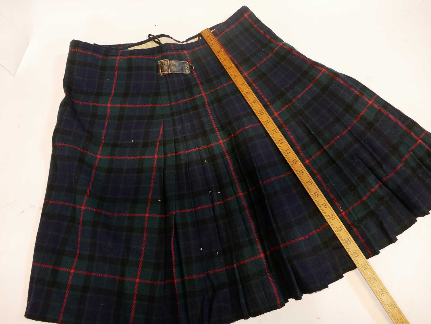 Scottish Highland costume, to include Sgian and Dubh, a Dirk with plated mounts, cased set of - Image 23 of 53