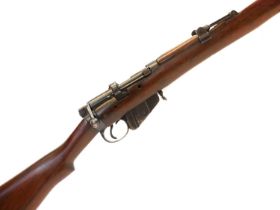 Lee Enfield SMLE .303 bolt action rifle, serial number 61921 to bolt, action and nose cap, 24.