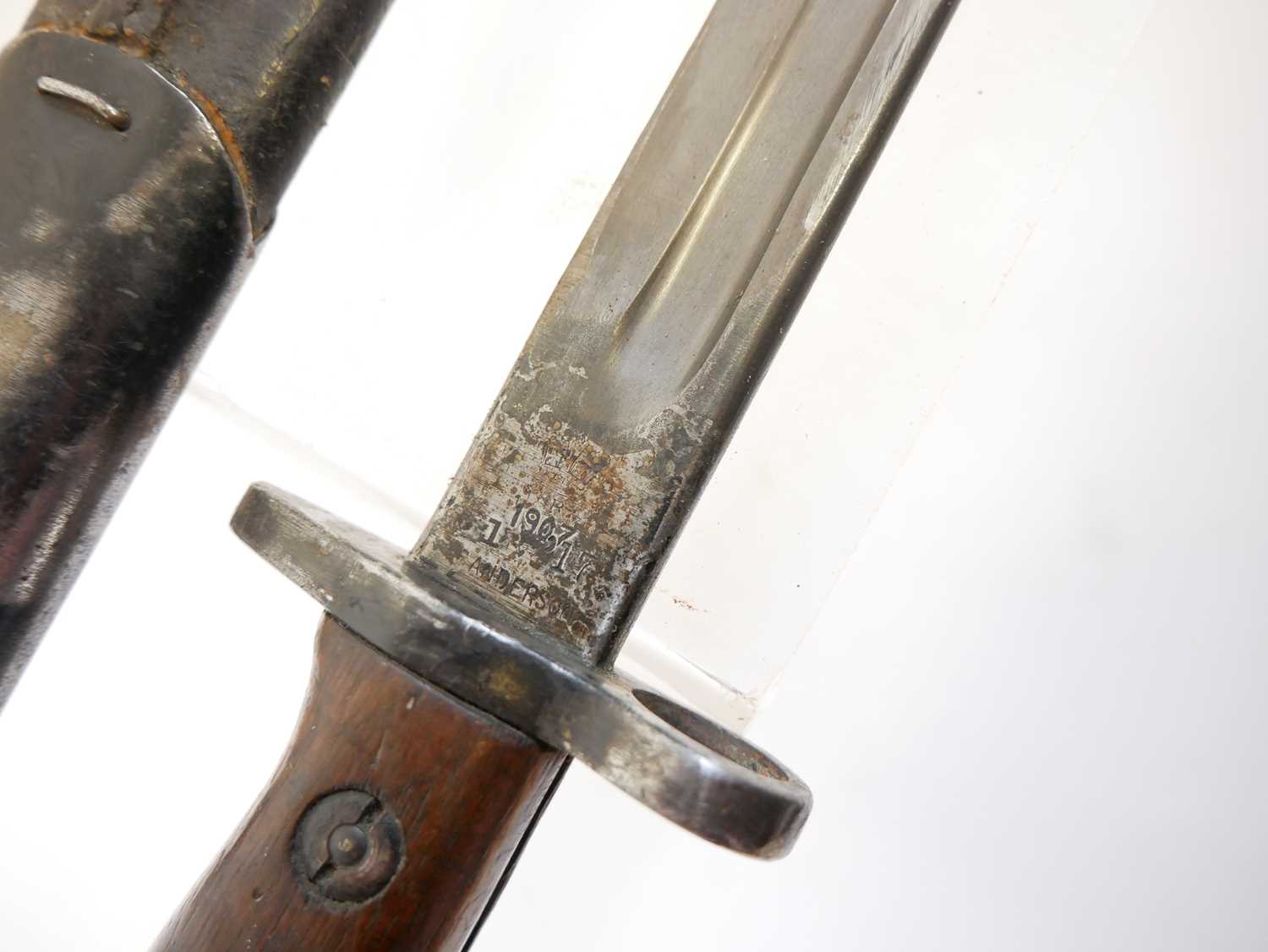 Lee Enfield SMLE 1907 pattern sword bayonet and scabbard, by Sanderson, the ricasso stamped with - Image 7 of 10