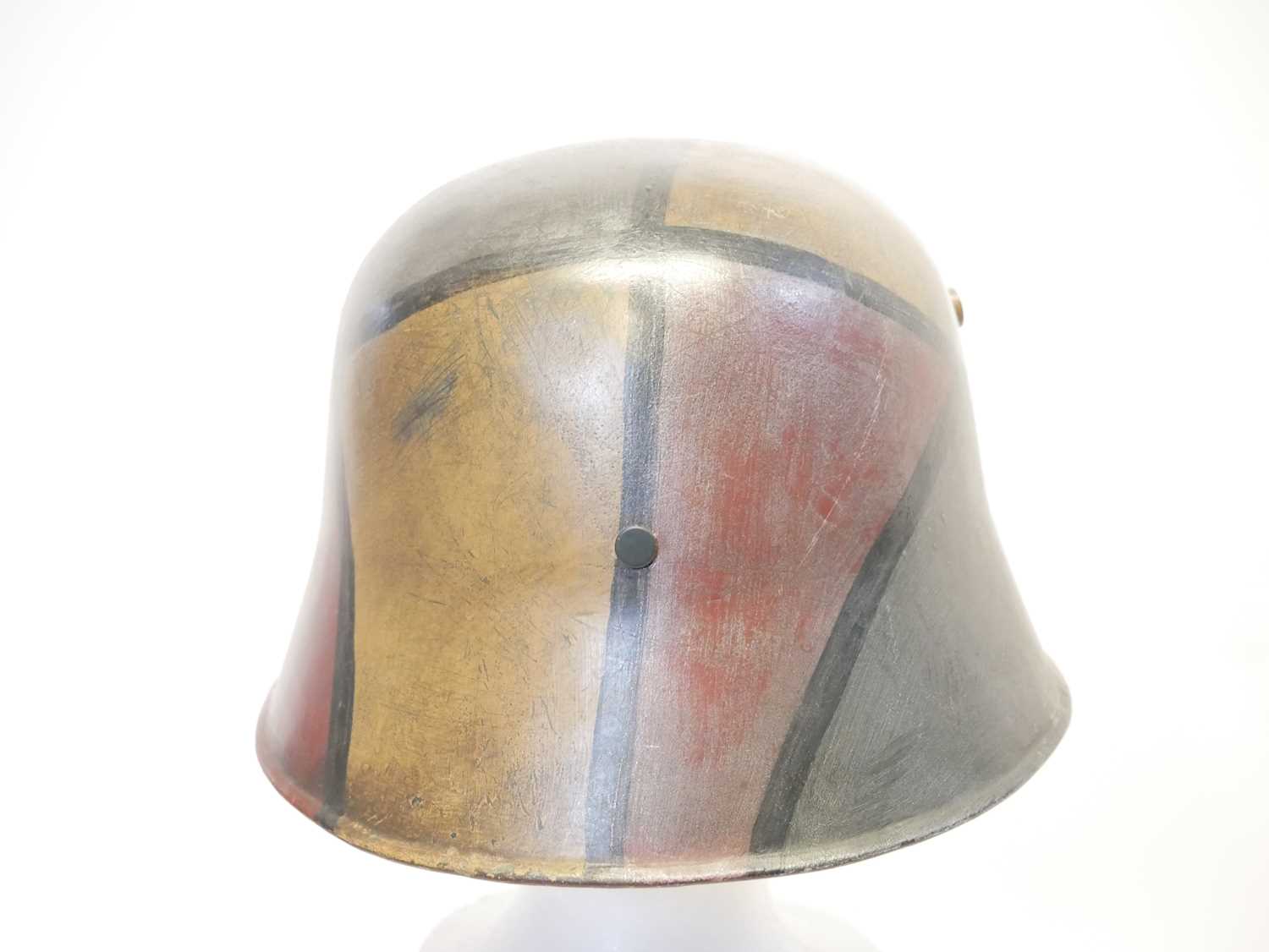 German WWI M16 helmet, with leather liner, the originality of the turtle shell paintwork and Machine - Image 3 of 7