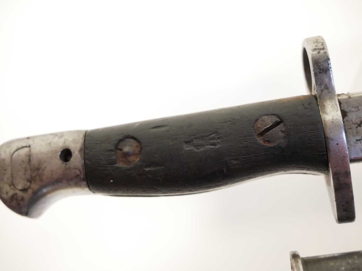 Lee Enfield SMLE 1907 pattern sword bayonet and scabbard, by Wilkinson, the ricasso stamped with - Image 4 of 10