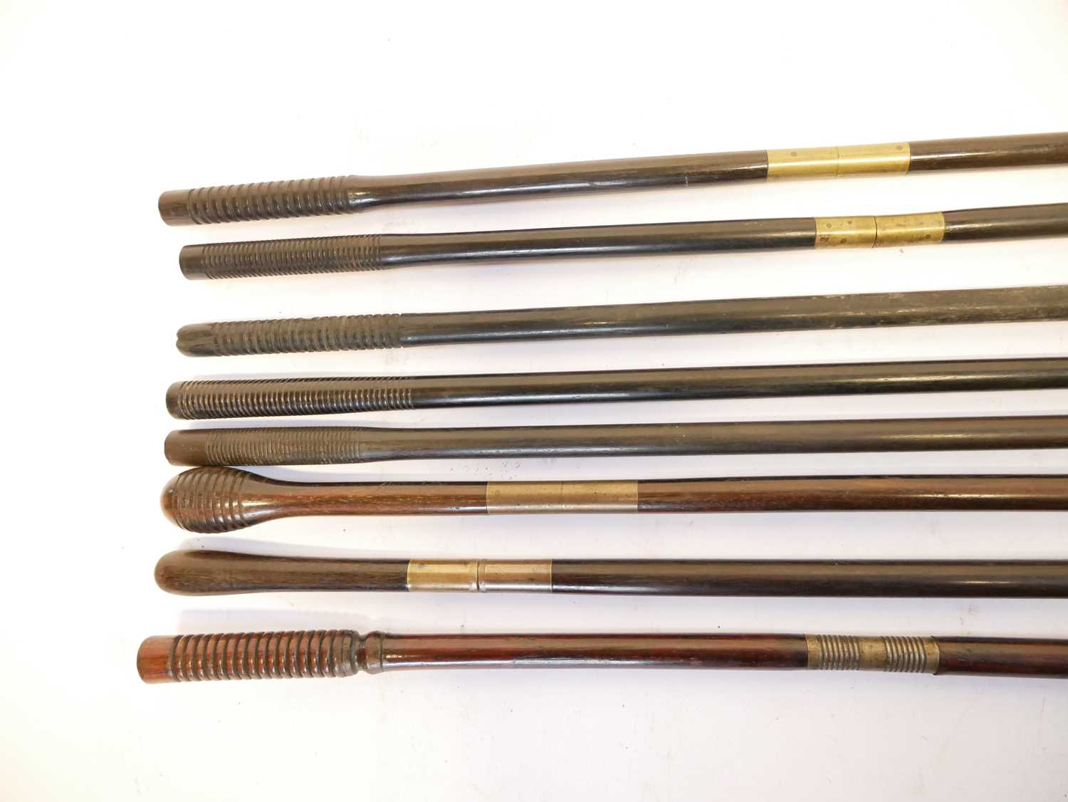 Eight good quality ebony and rosewood cleaning rods, some fitted with jags, mops and brushes. - Bild 2 aus 4