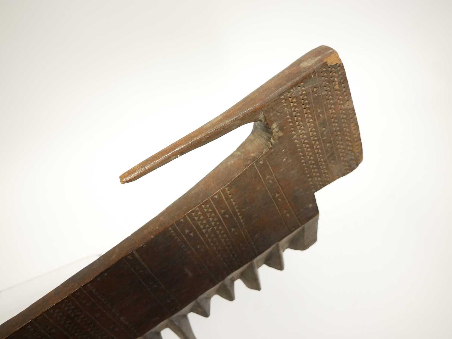 Oceanic Samoan Island war club, with spine back and carved with bands of triangles. Provenance: From - Image 9 of 12