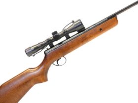 BSA Supersport .22 air rifle, serial number DS39915, 18.5 inch break barrel, fitted with a 4x32