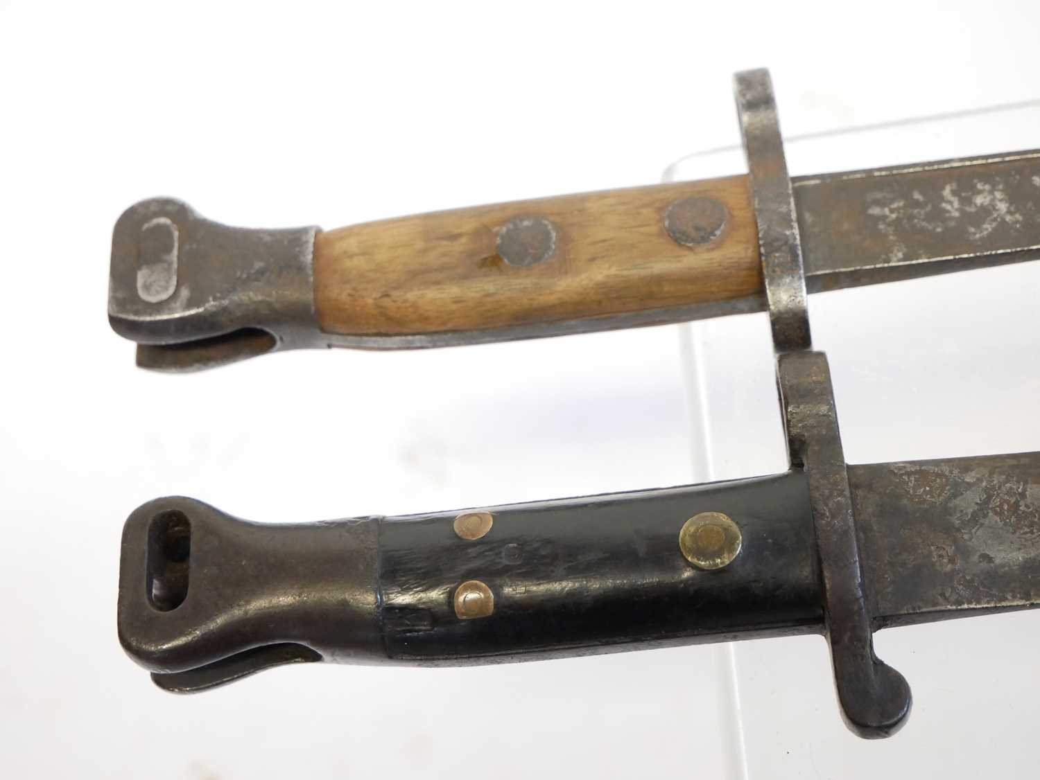Two bayonets, to include a first pattern 1888 Lee Metford bayonet, with three rivet grip, also a - Image 2 of 9