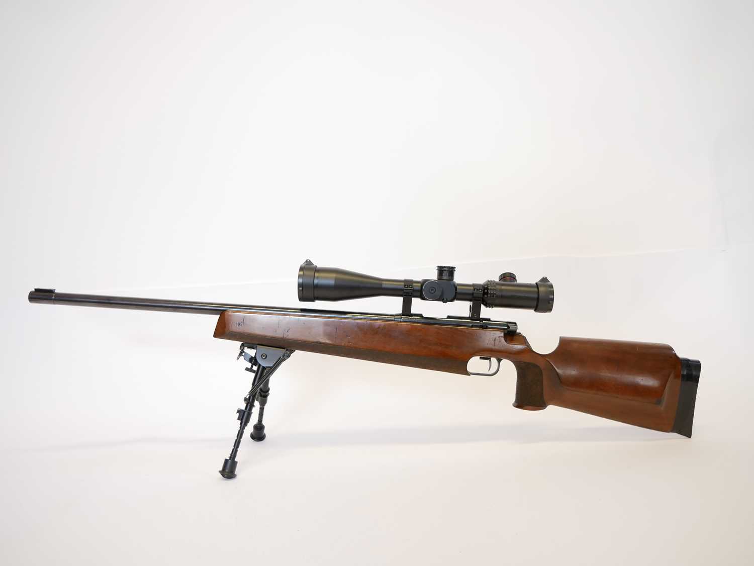 Anschutz .22 Model Match 54 bolt action rifle, serial number 111294, 26inch heavy profile barrel, - Image 9 of 12