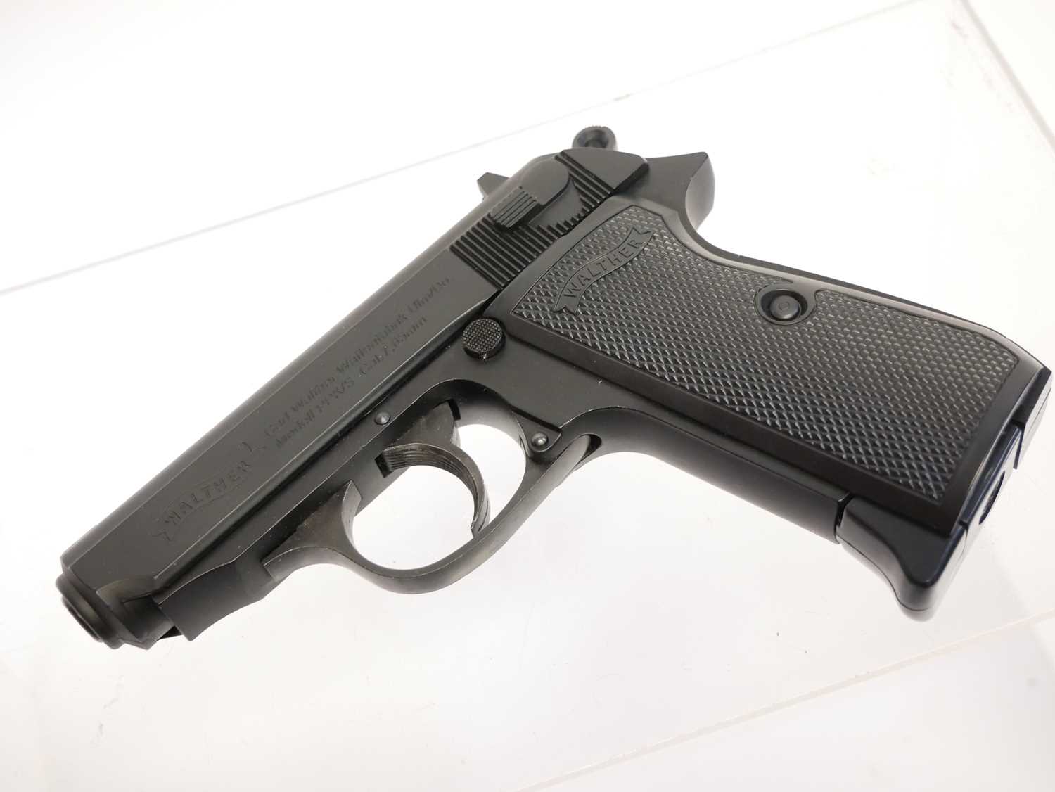 Walther PPK/S .177 BB C02 air pistol, serial number B22D001170, with box and one magazine. No - Image 3 of 5