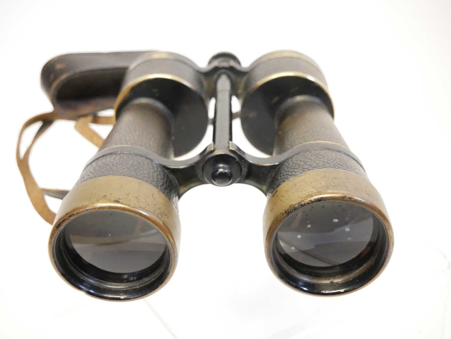 WWII German Leitz 10x50 binoculars, stamped D.F.10x50 Dienstglass, numbered 1115, H/600 to one side, - Image 3 of 20