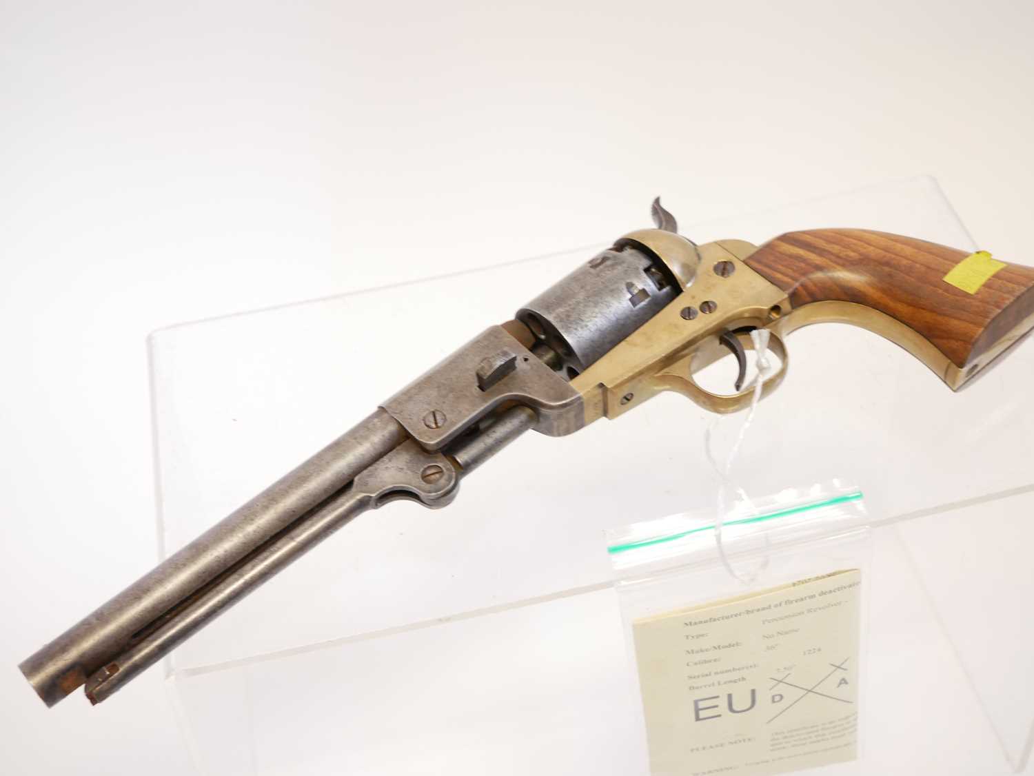 Deactivated Italian copy of a brass frame Colt navy percussion revolver, 7.5inch barrel, no serial - Bild 3 aus 7