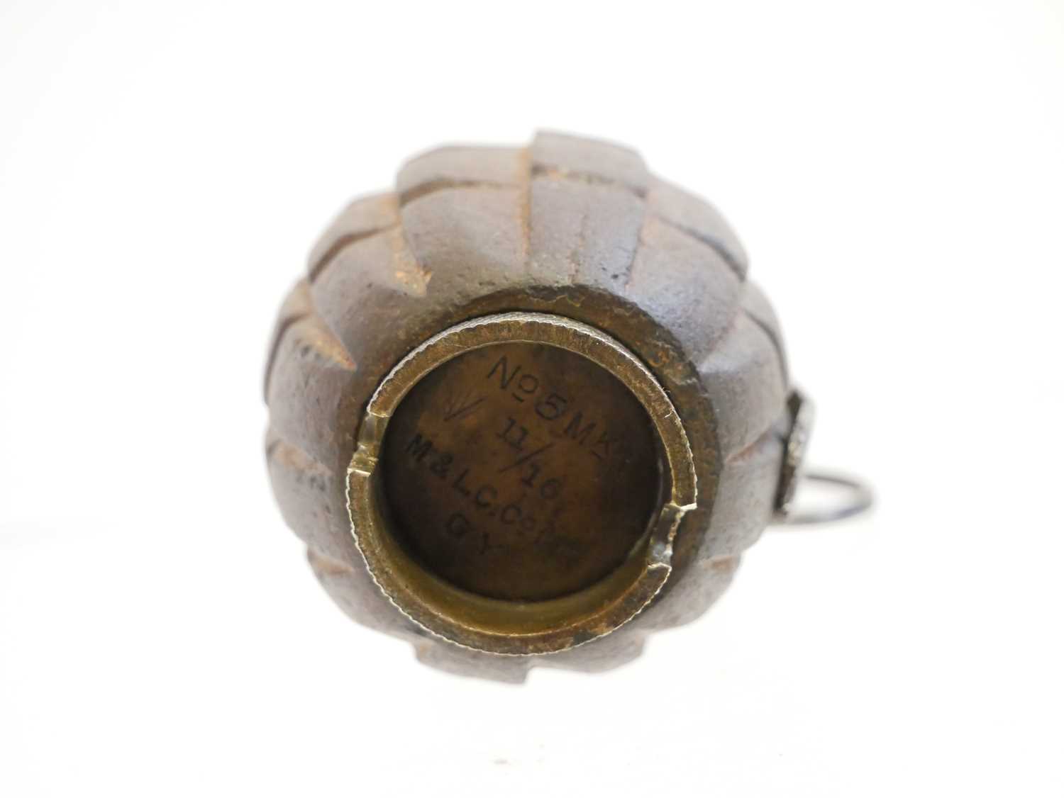 Inert WWI No.5 Mk1 Mills bomb / hand grenade, the base with 11/16 date and Munitions and Light - Image 2 of 9