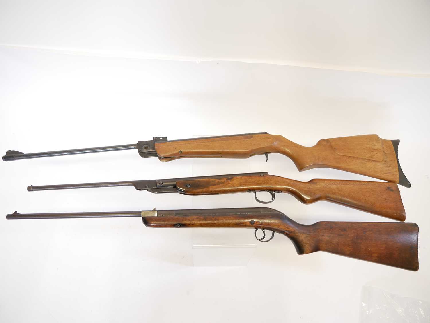 Three air rifles for restoration and a collection of spares, to include a .177 BSA Cadet serial - Image 11 of 14