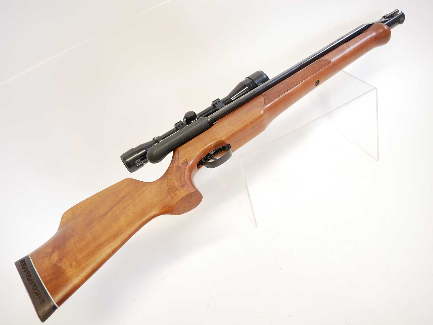 Titan Mohawk .22 single stroke pneumatic air rifle, in almost mint conditon, with 20 inch barrel and - Image 7 of 11