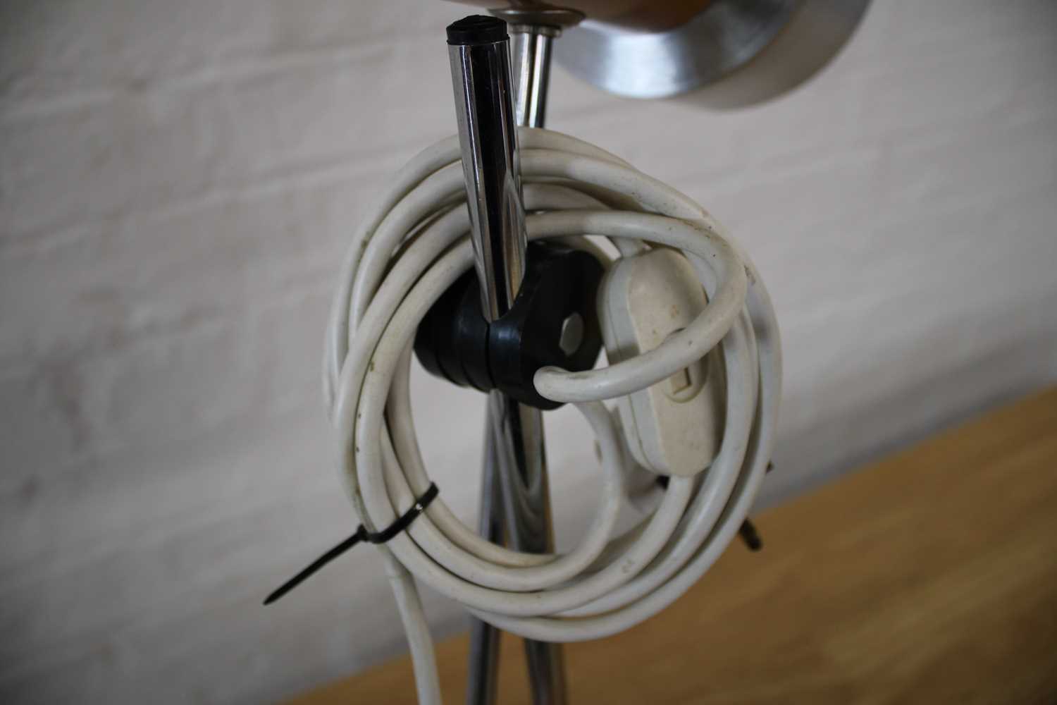 Prova Italian Adjustable Desk Lamp - Image 11 of 13