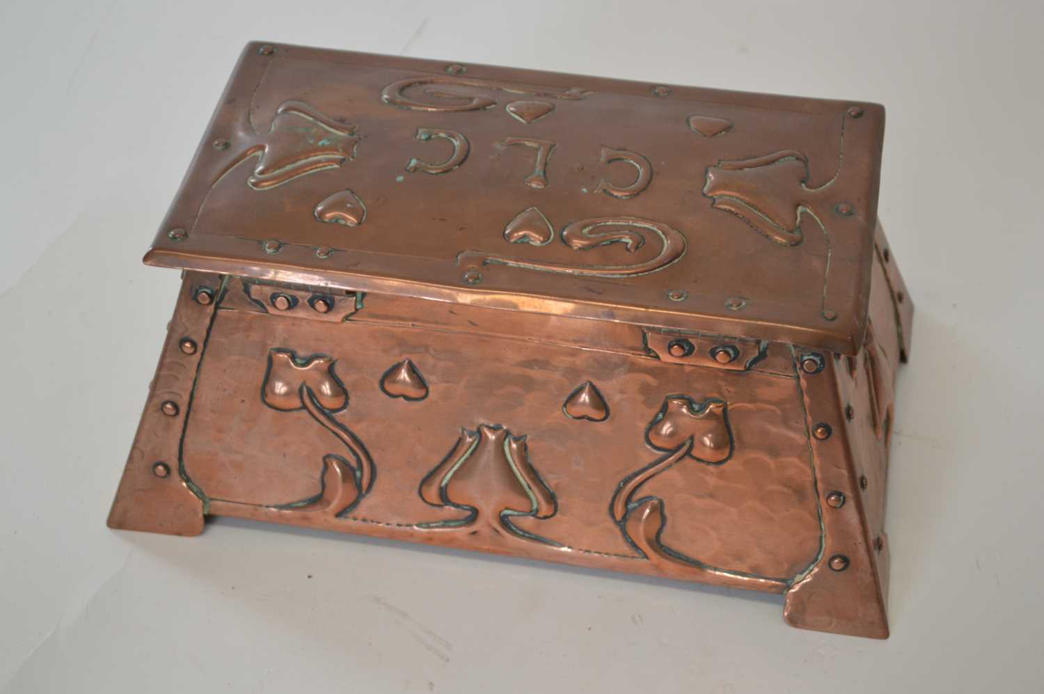 Arts & Crafts Hammered Copper Casket - Image 3 of 4