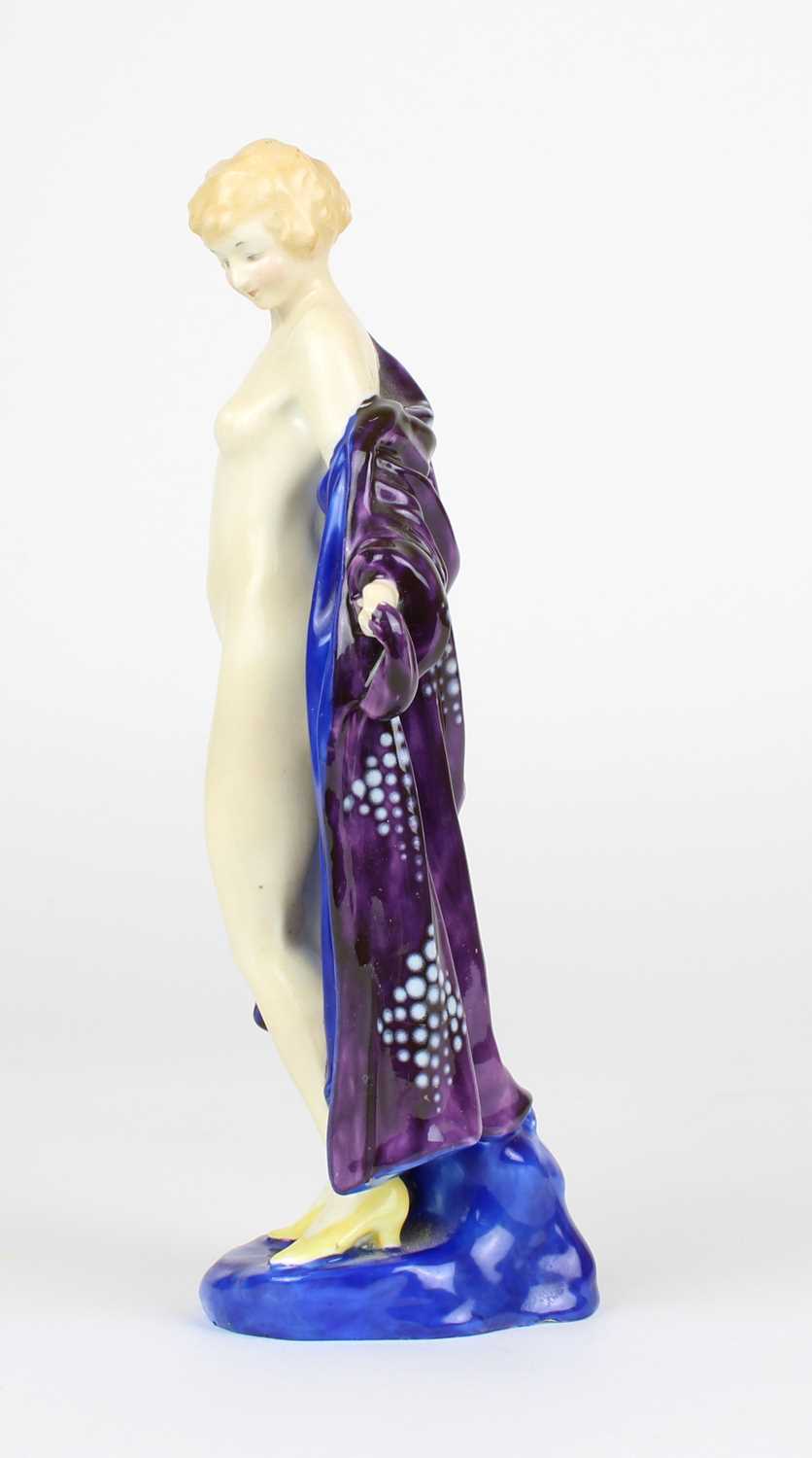 Leslie Harradine for Royal Doulton HN687 "The Bather" - Image 4 of 6