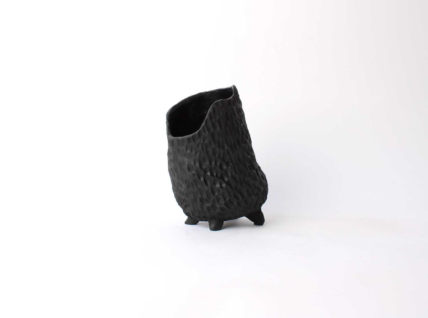 Ana Silva (Guatemala 1982-) Footed Vessel, From the Series "Tzukxul VII" ("Sheep" in Q`eqchí) - Image 4 of 8