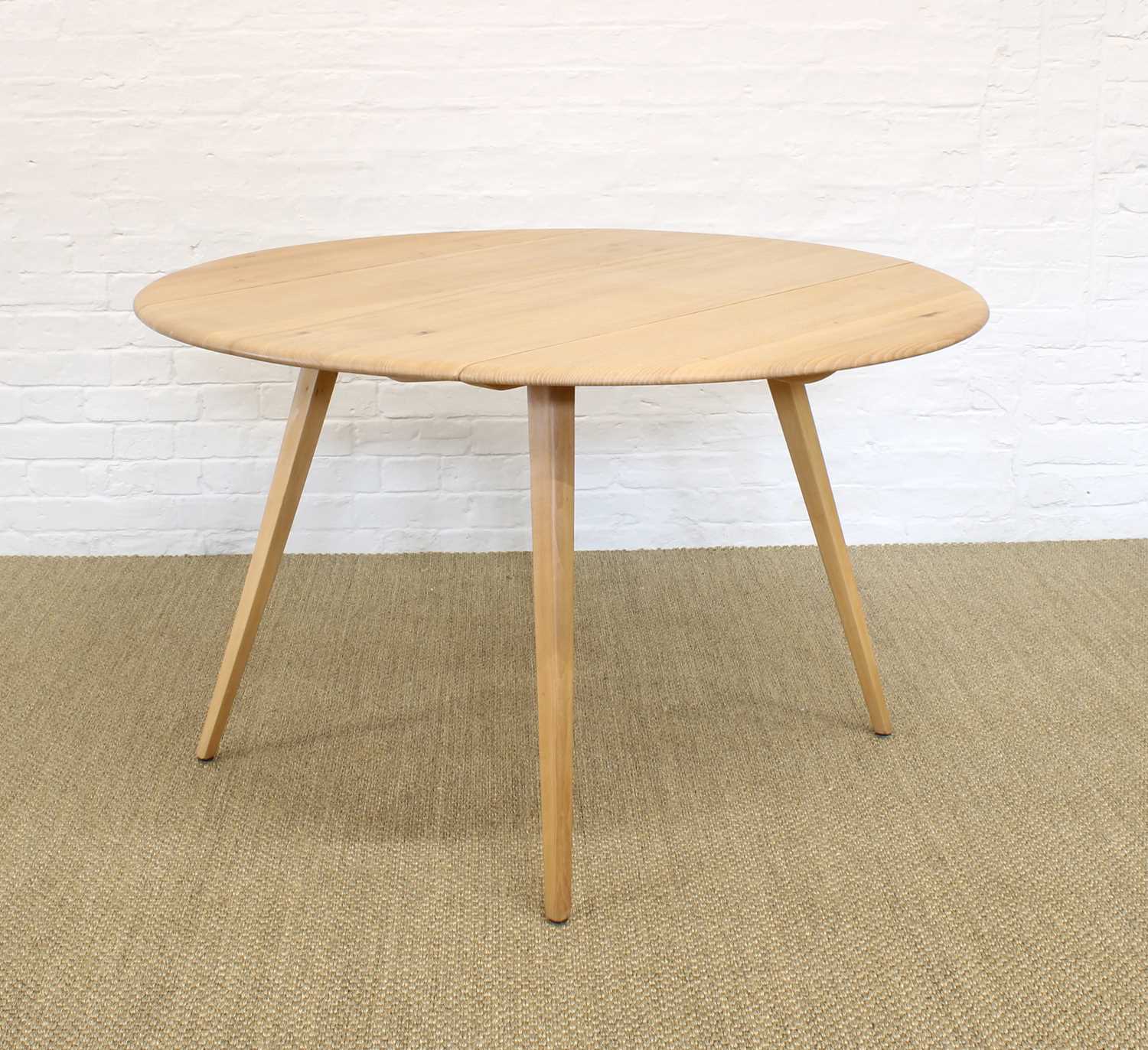 Lucian Ercolani for Ercol Model 384 "Windsor" Drop-Leaf Dining Table - Image 4 of 12