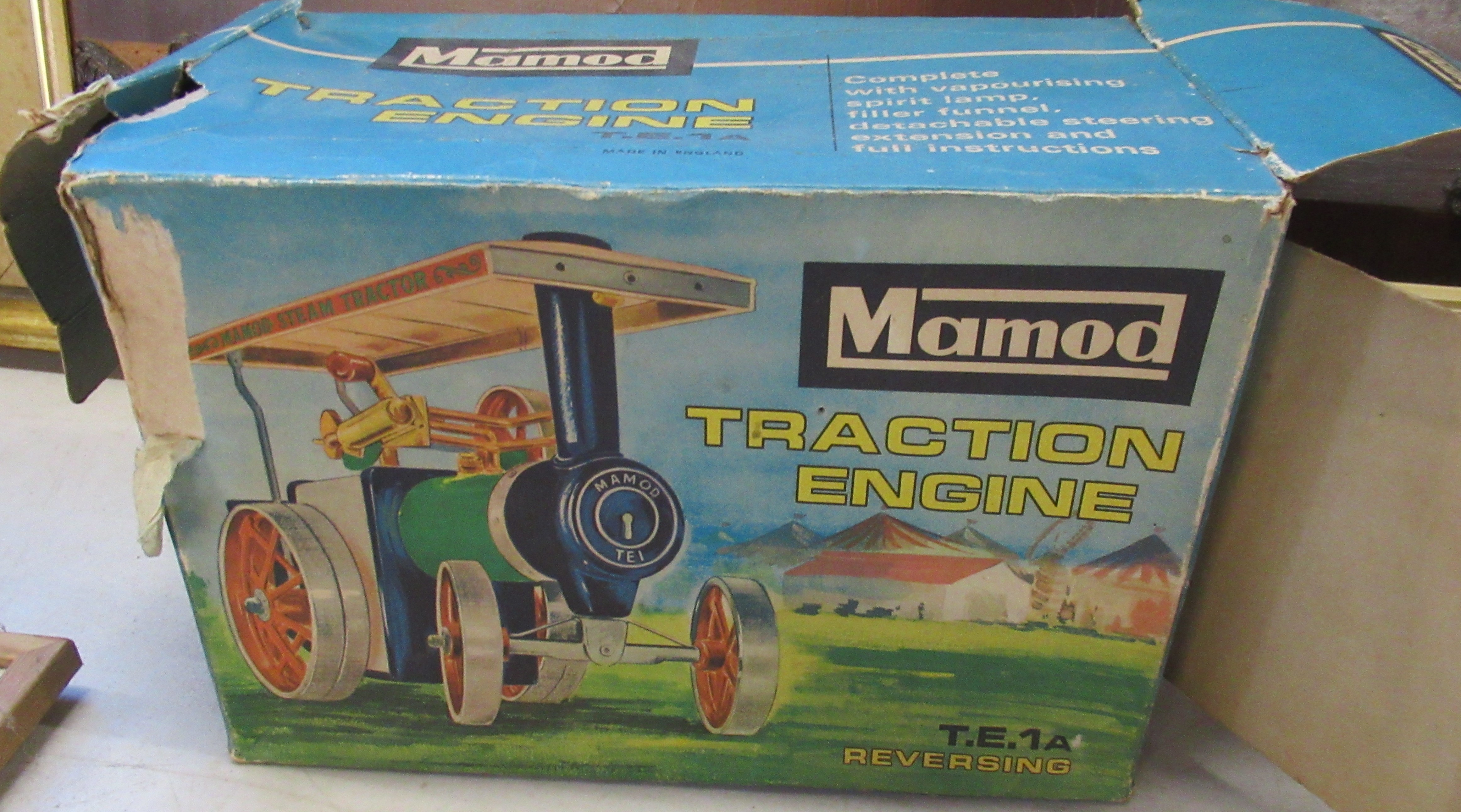 A boxed Mamod Traction Engine, together with a boxed Mamod Lumber Wagon - Bild 2 aus 3