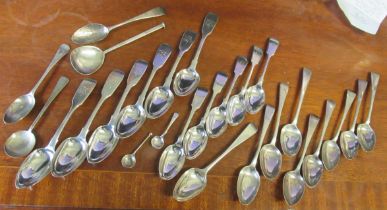 A collection of silver flatware, to include sets of teaspoons, weight 15oz