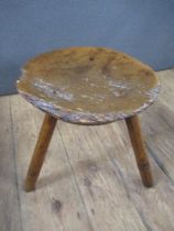 A Georgian Welsh sycamore and elm dish top farmhouse stool