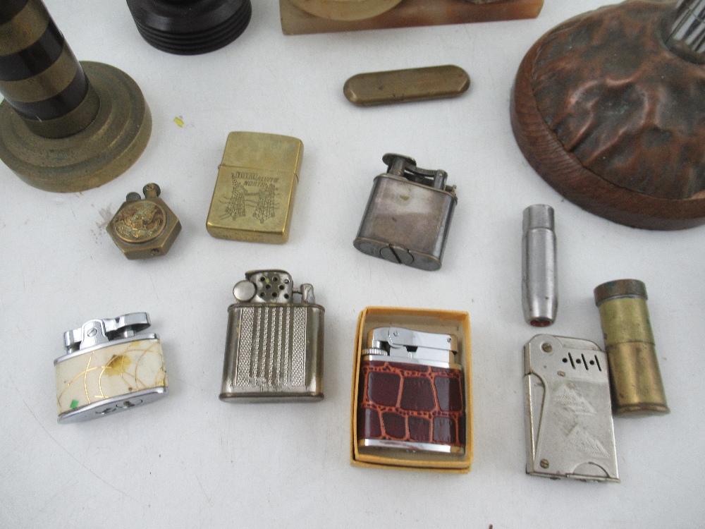 An assortment of 15 pocket and table lighters, to include Colibri, Dunhill etc - Image 4 of 6