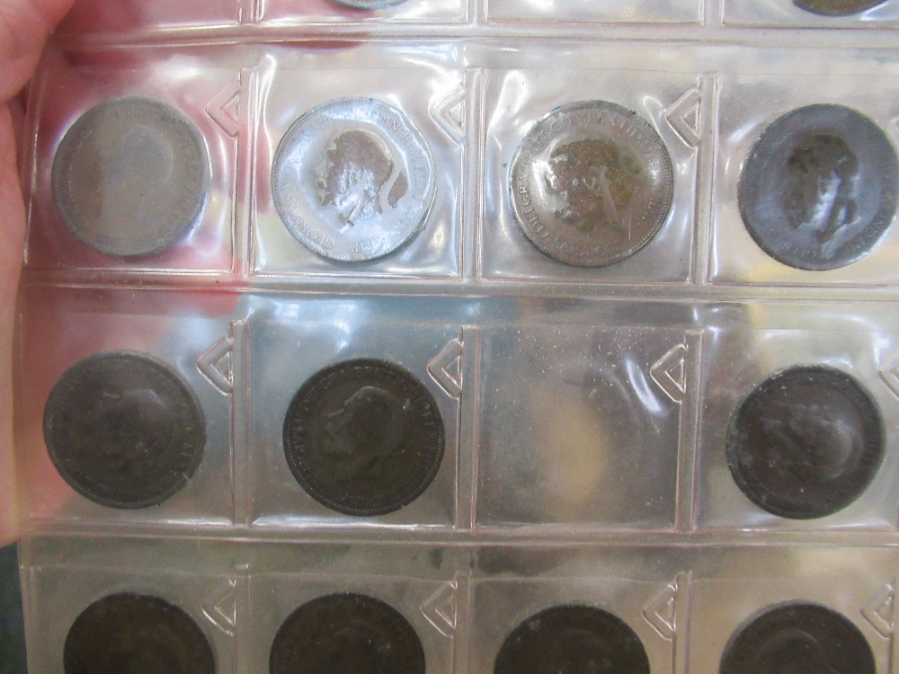 A collection of coinage including pennies and coins - Image 4 of 10