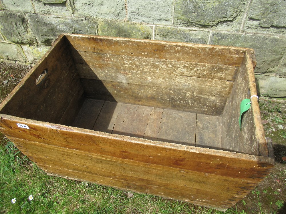 A pine open box, with handles, width 33ins - Image 2 of 3