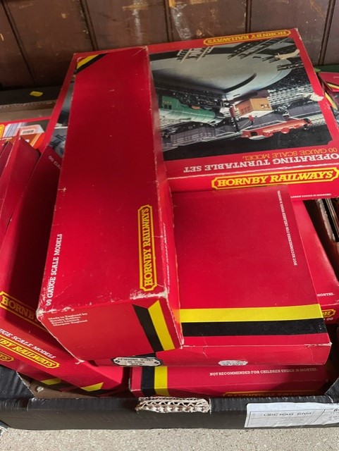 Three boxes of Hornby Railways assorted items, including track, tender and freight, also including - Image 3 of 4