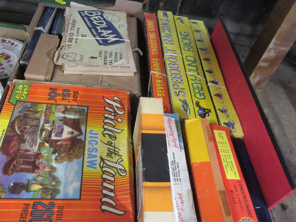 A box of vintage games - Image 2 of 2