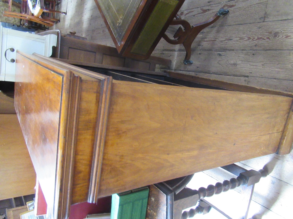 A mahogany set of shelves, width 36ins - Image 3 of 6