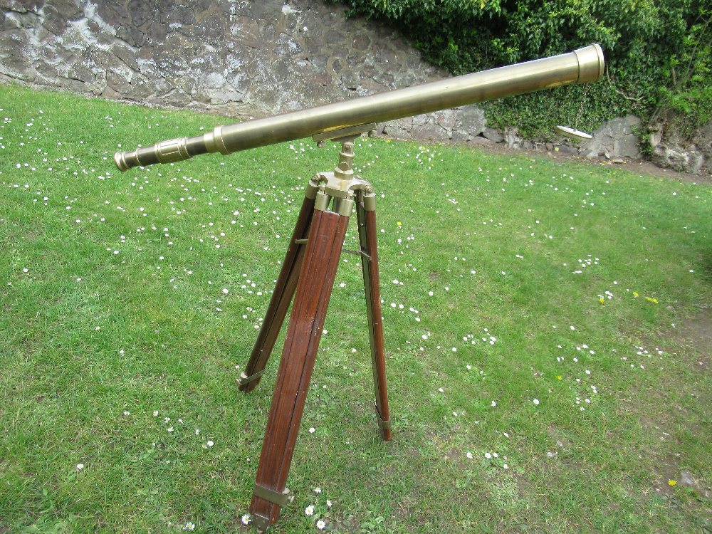 A telescope with stand - Bild 3 aus 4