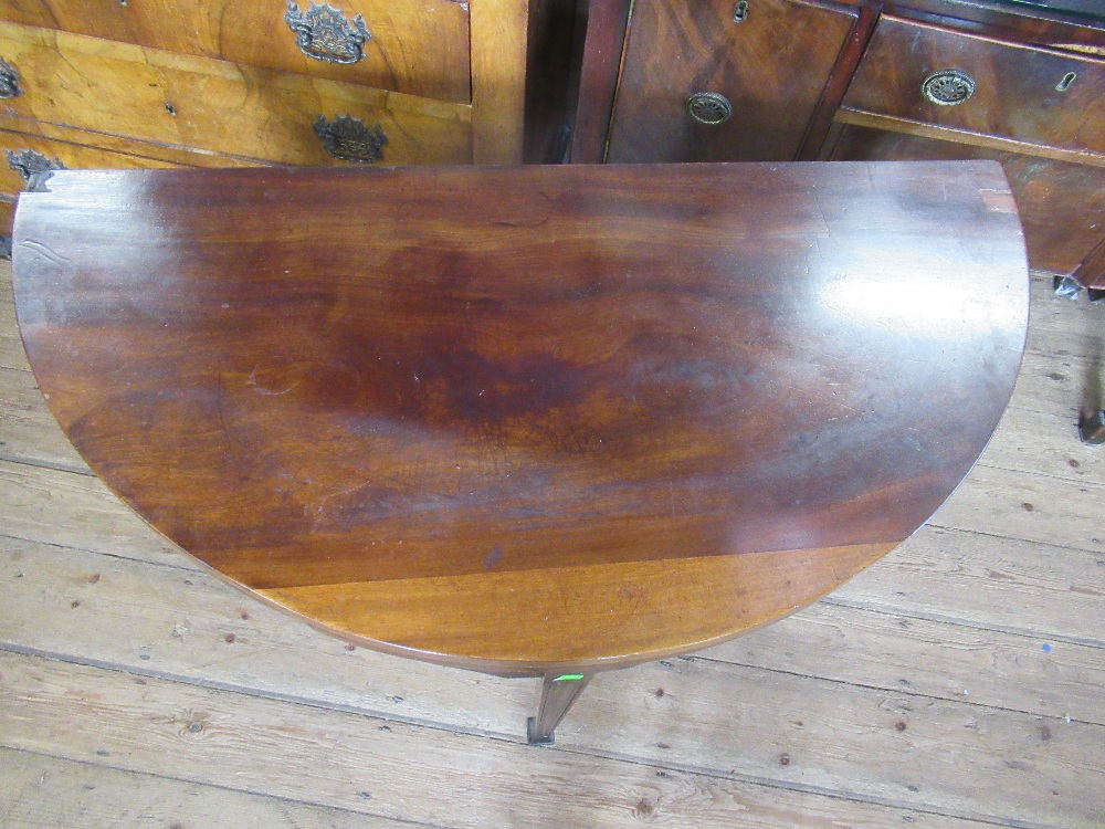 A 19th century mahogany fold over table, width 37ins - Bild 3 aus 3