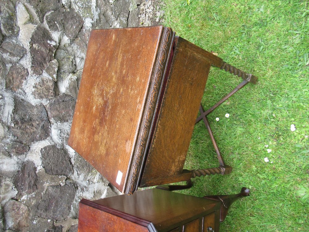 A sewing cabinet, chest of drawers and a stool - Image 2 of 5