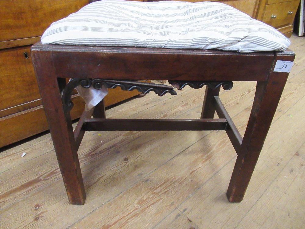 A 19th century mahogany square stool width 19ins - Bild 3 aus 3