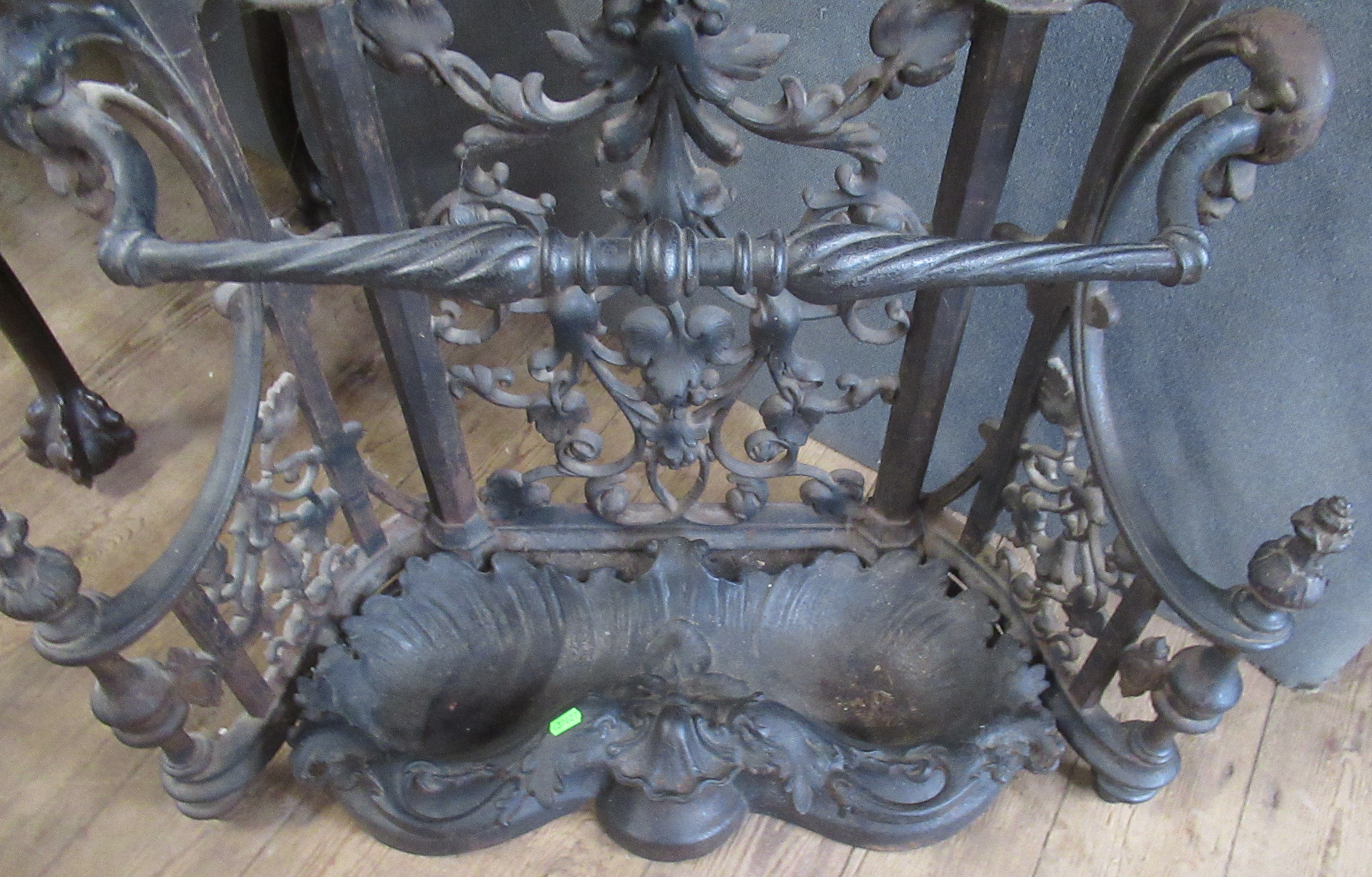 A Coalbrookdale hall stand with figures, trailing vine and marks with rope twist guard and scallop - Image 4 of 9