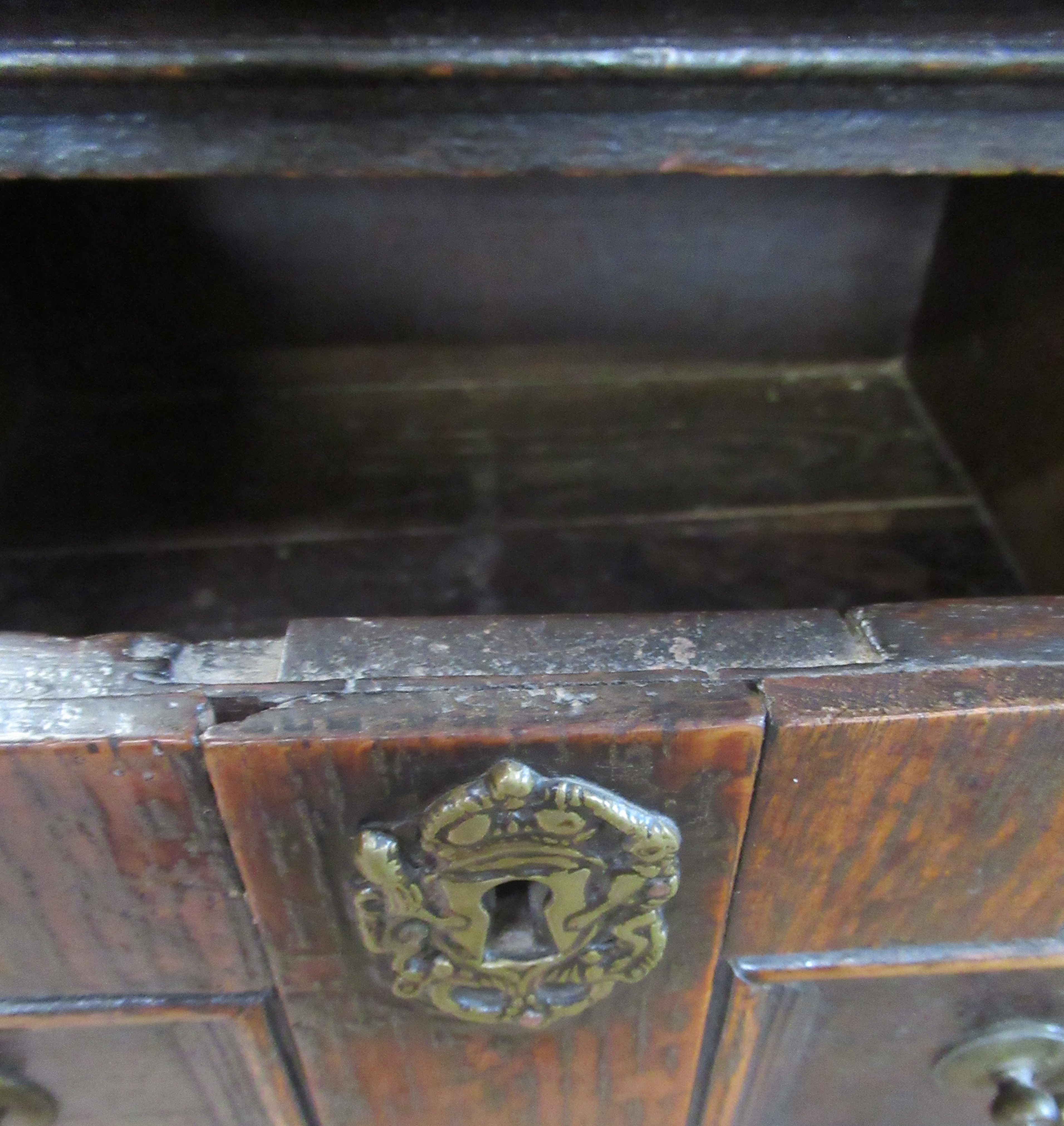 An Antique oak dresser, with boarded plate rack over, the base having moulded drawer fronts, width - Image 5 of 8