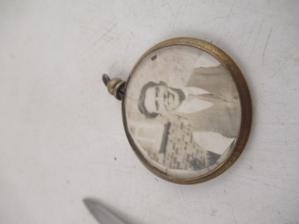 A gilt metal double sided Photograph locket, watch Key and Mother of Pearl cased double bladed - Image 3 of 6